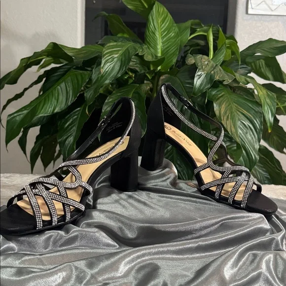 Bella Vita Aliette Black Rinestone Accents Heeled Dress Sandal - Women's 10 WW - Picture 5 of 14